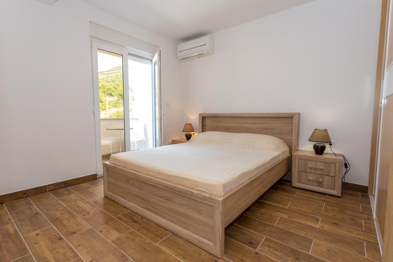 Appartamento Butique Maris Komarna Esterno foto