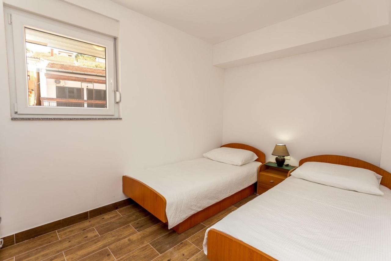 Appartamento Butique Maris Komarna Esterno foto