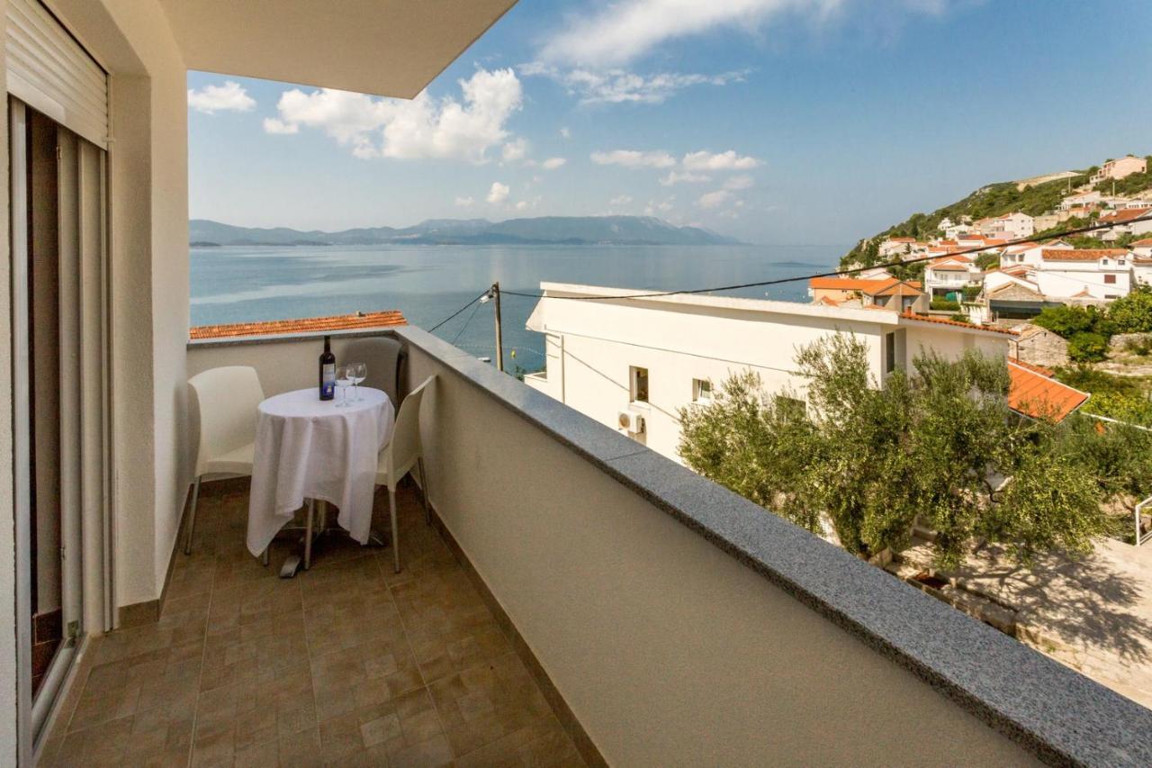 Appartamento Butique Maris Komarna Esterno foto