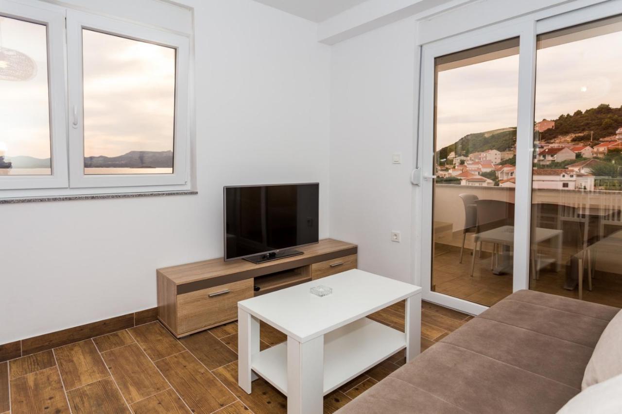 Appartamento Butique Maris Komarna Esterno foto